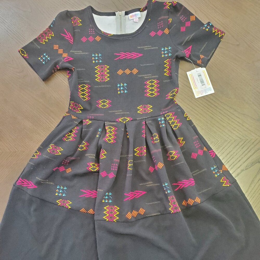 Lularoe Amelia dress size Small New With Tags